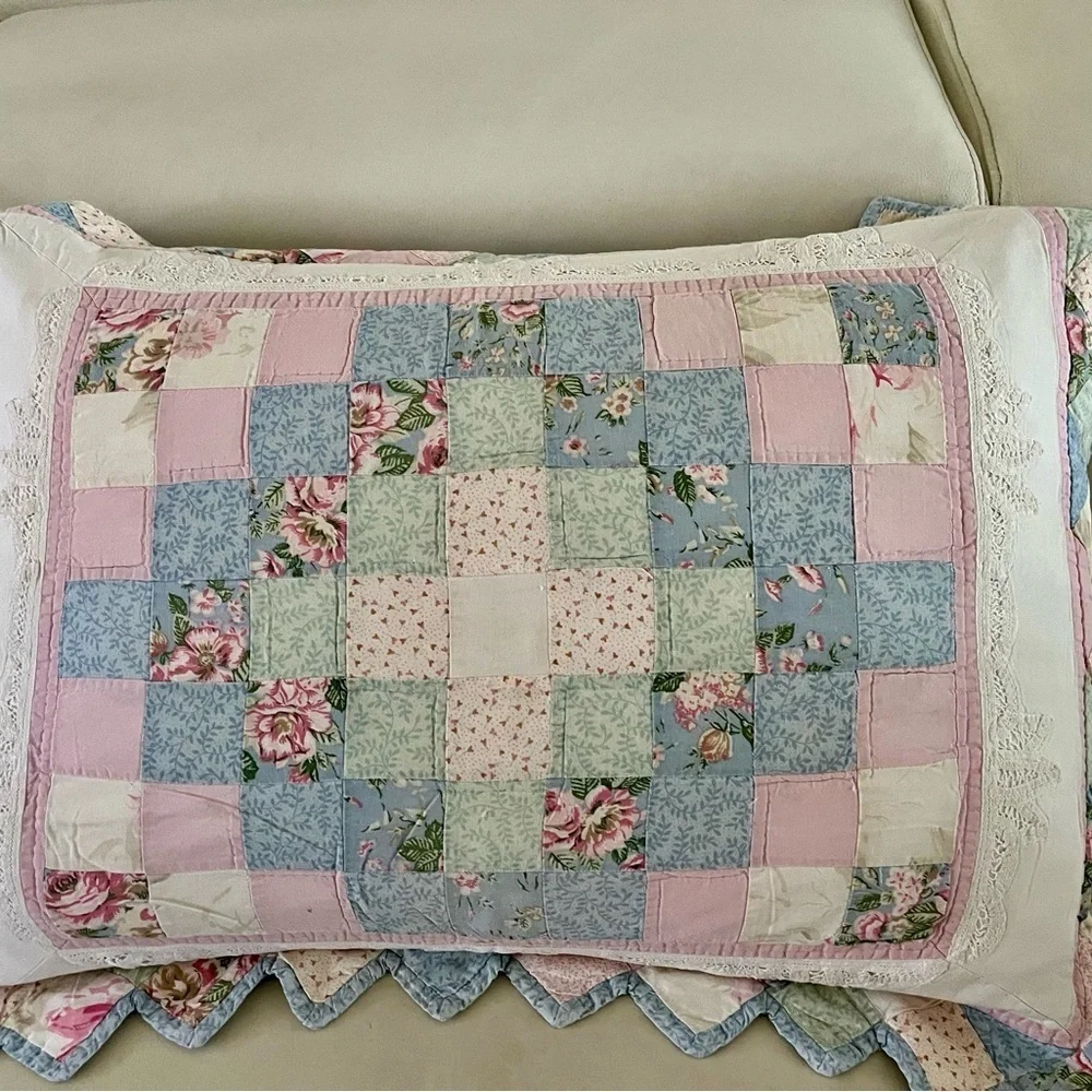 Patchwork Floral Pillowcase 19/25 inches